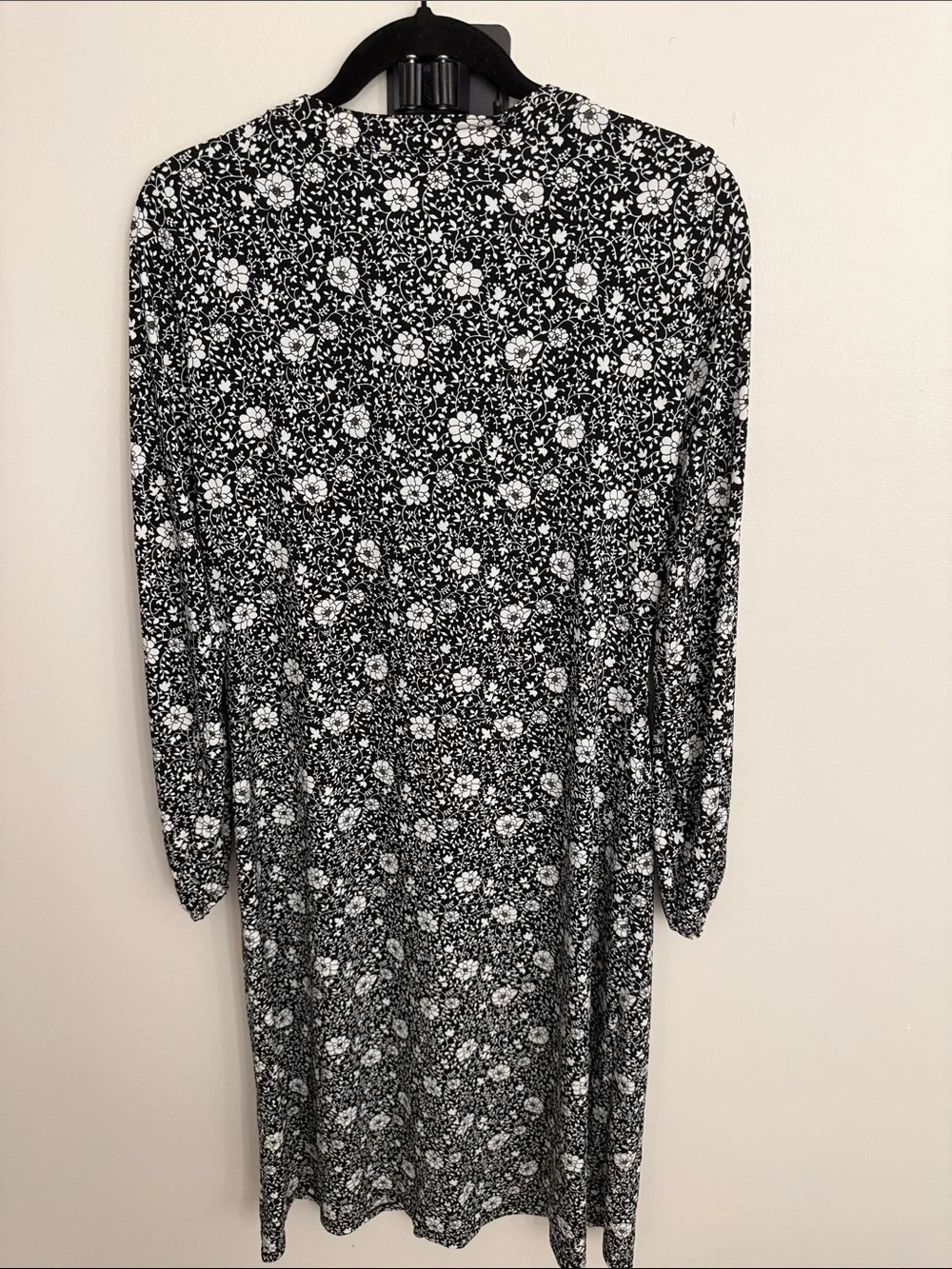 Michael Kors Black & White Floral Long Sleeve Button-Front Dress